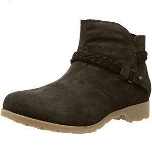 Teva Delavina Suede Ankle Boot sz8